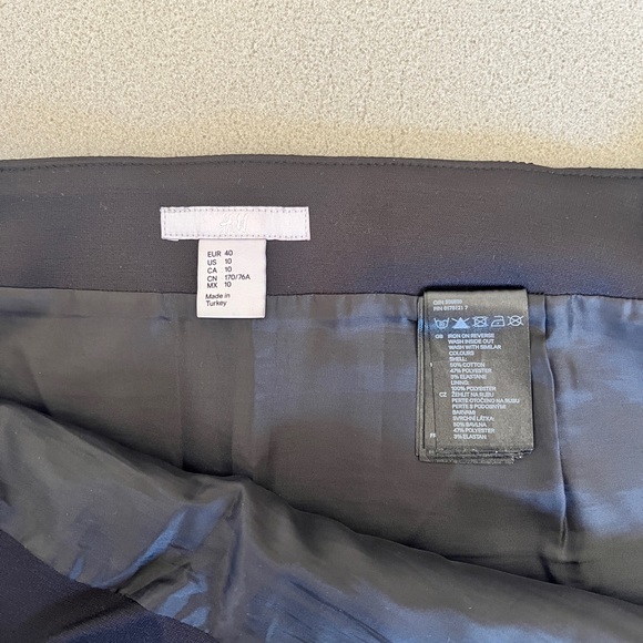 H&M mini skirt with sequins - Picture 6 of 9